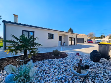 vente maison 4 pièces 136 m² à etaules (17750)  504 000 €