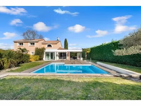 villa de luxe à vendre à bruguières