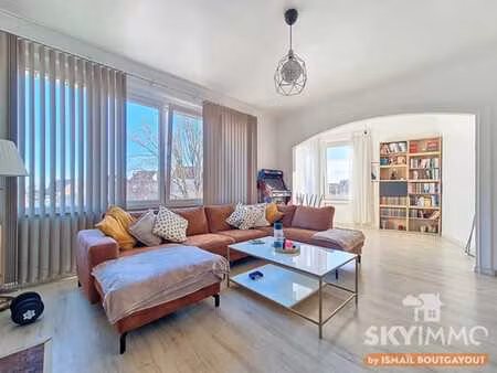 place phillipe werrie - magnifique appartement 1 chambre