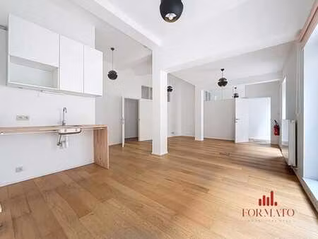 espace de±105m² idéal pour bureau et habitation avec parking