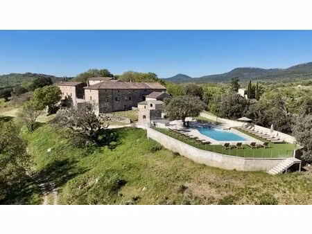 maison de luxe à vendre à barjac