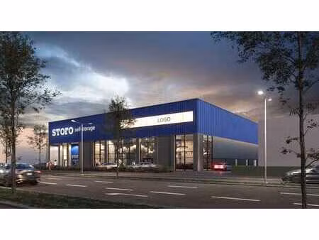 espace commercial dans un emplacement de premier choix