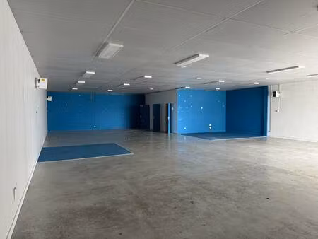 local commercial à louer