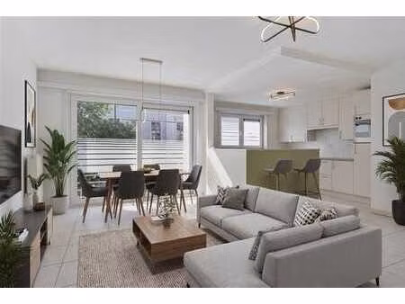 appartement 1 chambre idéalement situé avec sous-sol et gara