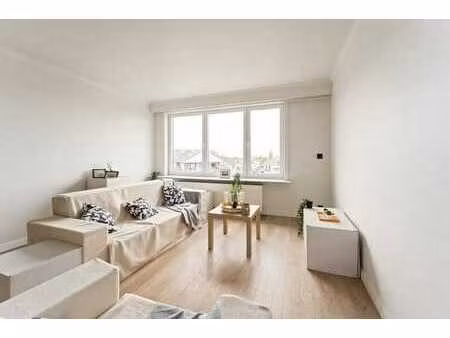 appartement de deux chambres à vendre dans le centre de ware