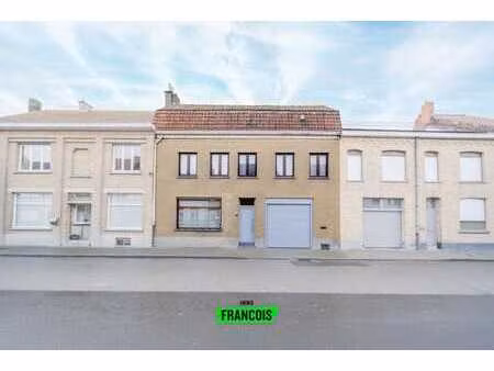 maison prête à emménager avec 6 chambres et un garage intég…