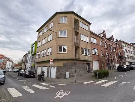 appartement 3 chambres + balcon + garage