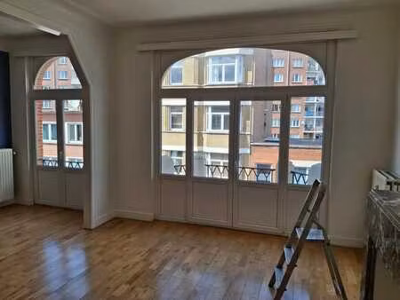 appartement 1 chambre lumineux schaerbeek