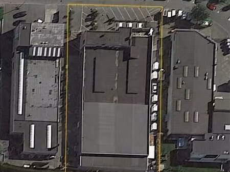 bâtiment industriel 1.872 m² + appart.  alost nord près e40