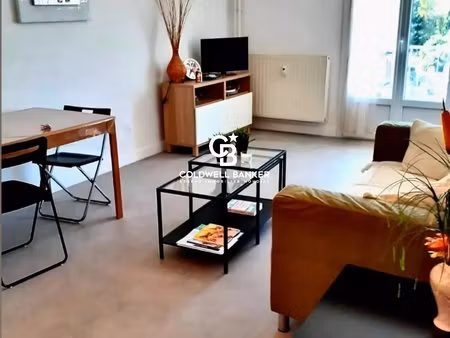 bel appartement traversant à deux pas du centre-ville et des plages