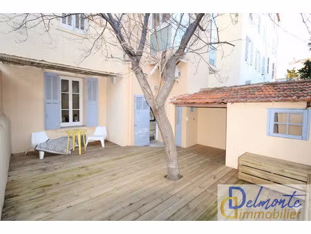 mourillon - magnifique t2 47m2 avec terrasse de 40m2 à deux