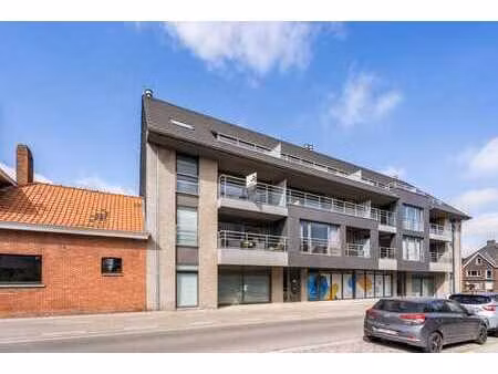 recent appartement met twee slaapkamers en zonneterras op...