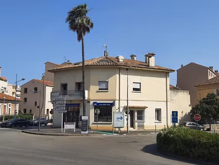 emplacement no1 - opportunité rare à hyeres