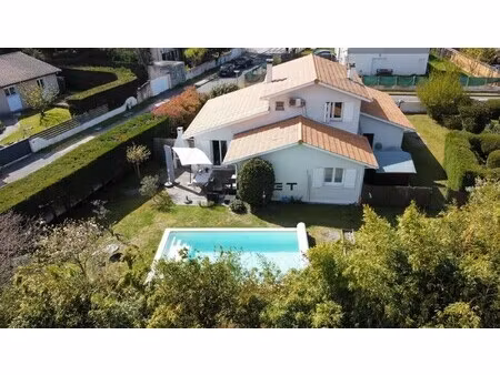 maison de luxe à vendre dans le quartier baraillot