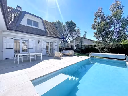 maison de maître à vendre dans le quartier centre