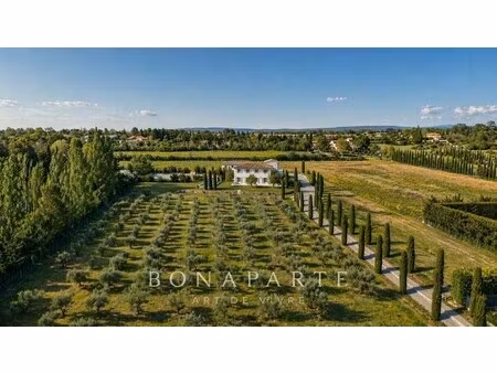 maison de luxe à vendre dans le quartier granettes-jauberte-sainte anne