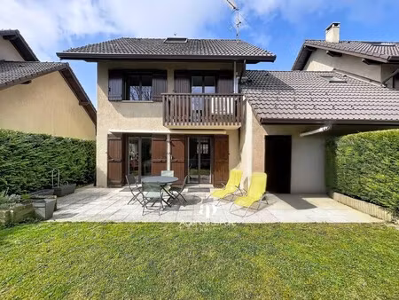 maison de luxe à vendre dans le quartier peripherie