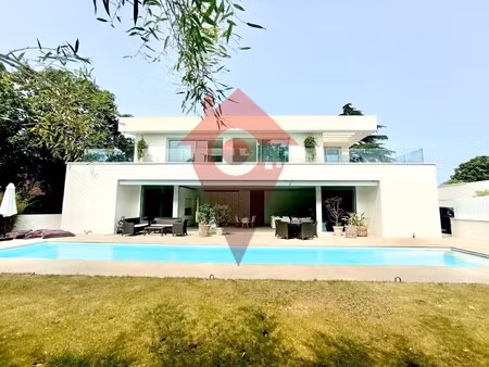 maison de luxe à vendre à orgeval