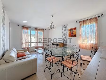 appartement type 3 avec deux chambres balcon et cave