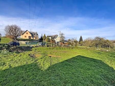 terrain a batir de 736 m² sur la commune de chalandry-elaire