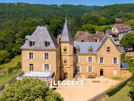 château 26 pièce(s)  vitrac