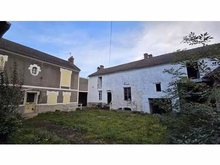 ideal investisseur! ensemble maison avec hangar  dépendances et grange