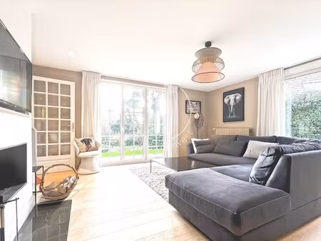 maison de luxe à vendre dans le quartier zone industrielle-forêt