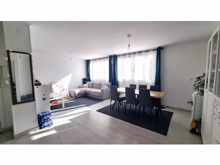 vente appartement 4 pièces 60.2 m² à arpajon (91290)  153 000 €