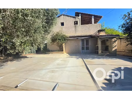 maison arles 151.86 m² t-6 à vendre  274 000 €