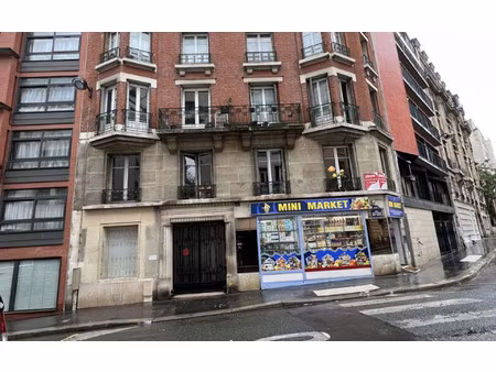 location appartement  53 m² t-1 à paris 20  1 455 €