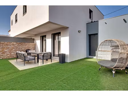 maison marignane de type 4 de 91m² avec jardin et stationnements