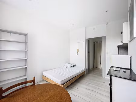 rue de la ravinelle - (disponibilite debut mai)