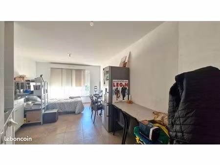 appartement 1 pièce 28 m²