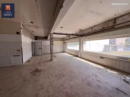 immeuble 30 pièces 550 m²