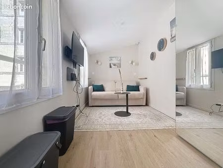 studio rochefort dpe d - 74 000 euros - rentabilité 12 % - 4112 euros ca déjà réservé