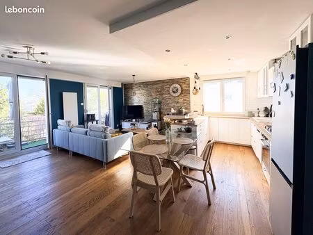 appartement t3 69 m² - 2 balcons- garage