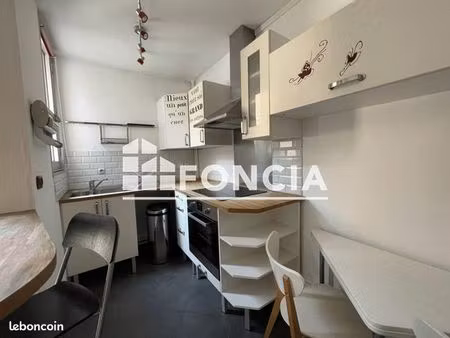 studio 1 pièce 30 m²