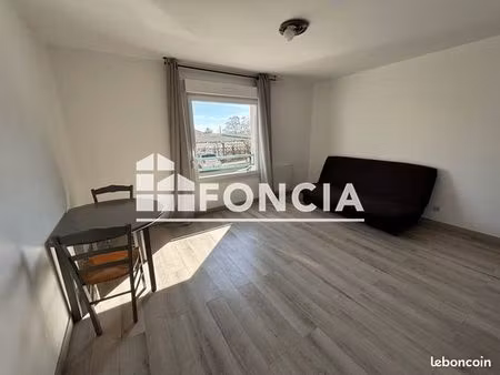 studio 1 pièce 25 m²