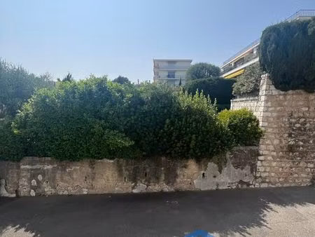 studio 1 pièce 13 m²