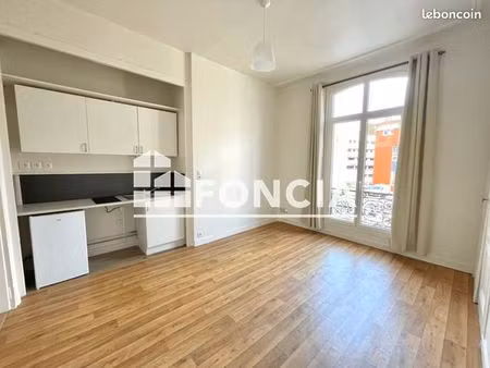 studio 1 pièce 21 m²