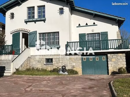 maison 5 pièces 192 m²