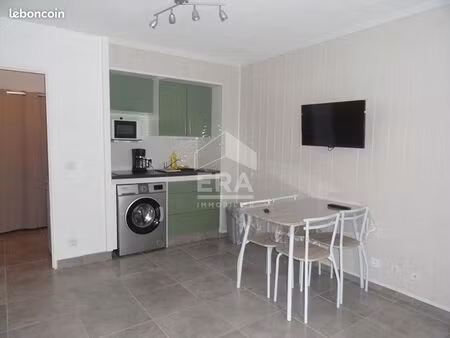 studio 1 pièce 22 m²