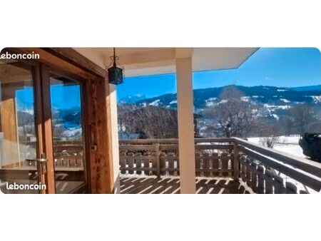 a l année 90 m2 face mont blanc