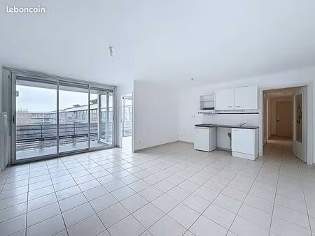 appartement 4 pièces 77 m²