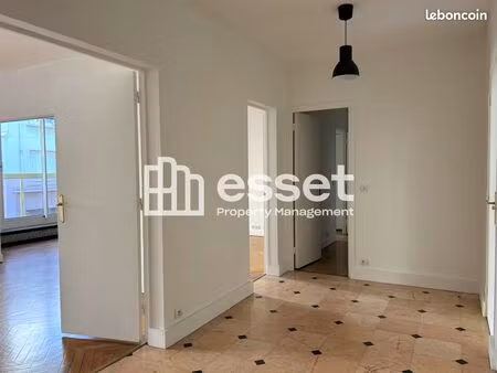 appartement 5 pièces 139.6m² - paris 75116