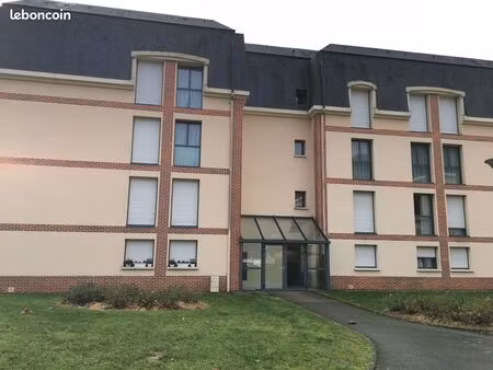 appartement f3 résidence avec balcon et garage