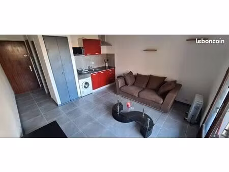 studistudio neuf avec balcon à saint-martin