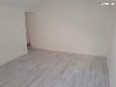 maison de village a louer