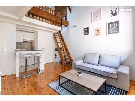 à louer appartement 27m2 quai de la daurade