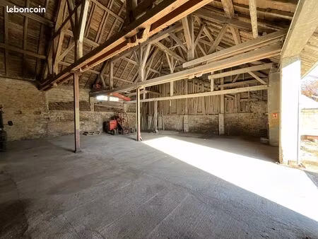 location hangar /garage